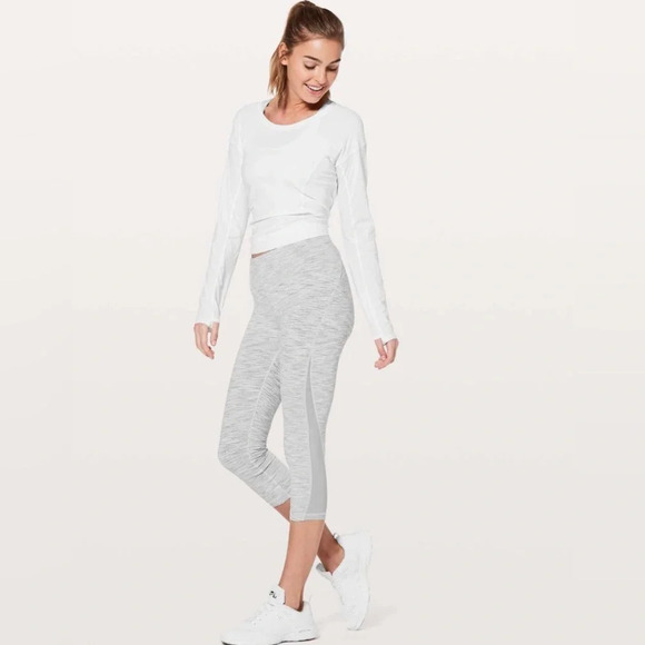 Lululemon Train Times Crop sz 4 - Picture 1 of 7